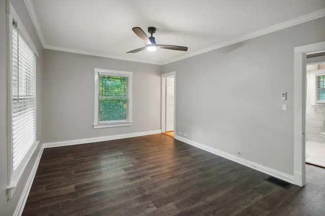 $5,950 | 2078 Linden Avenue, Highland Park, IL 60035