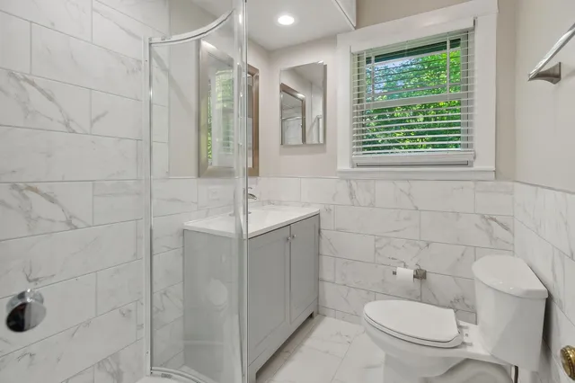 $5,950 | 2078 Linden Avenue, Highland Park, IL 60035