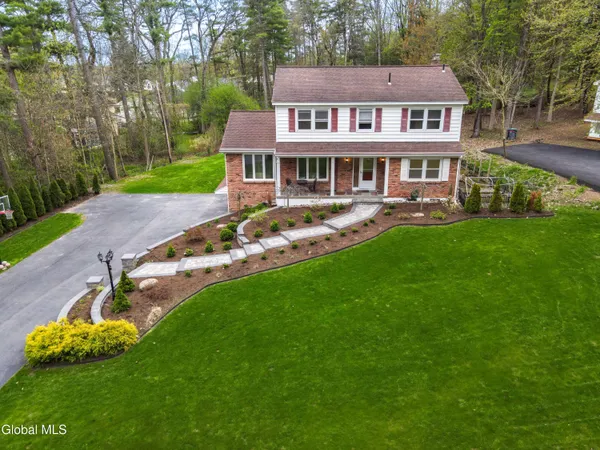 $574,900 | 2292 Pine Haven Drive, Niskayuna, NY 12309