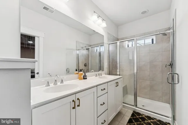 $4,500 | 1333 Eastern Avenue Northeast, Capitol Heights, MD 20743