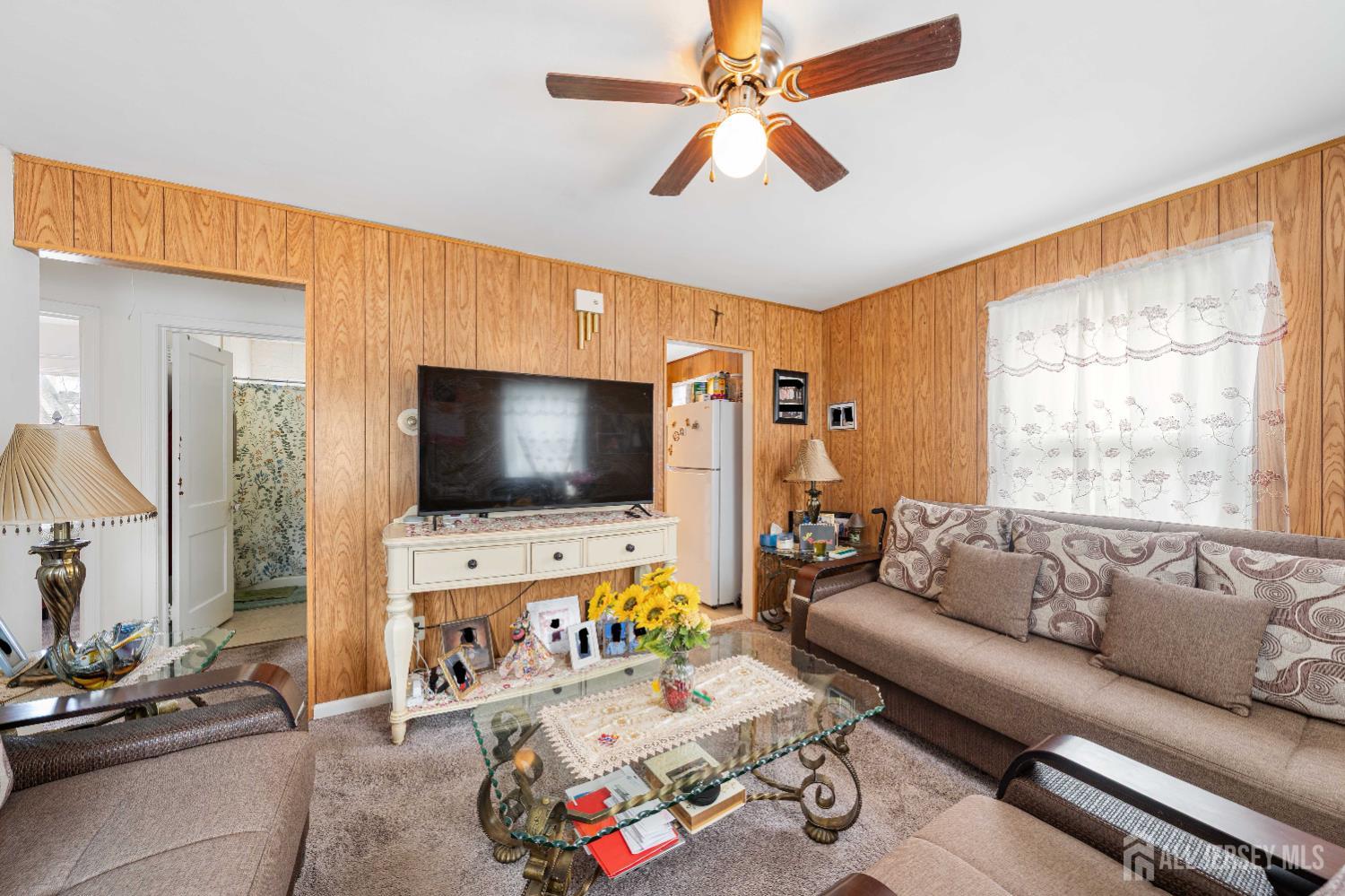 78 Spring Street Woodbridge, NJ 07095 - Photo 3 of 17