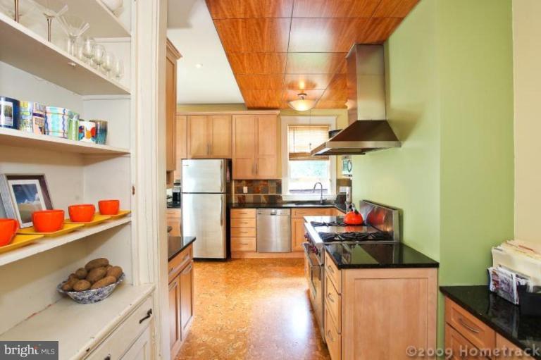 1607 Terrace Road Baltimore, MD 21209 - Photo 4 of 16 Kitchen