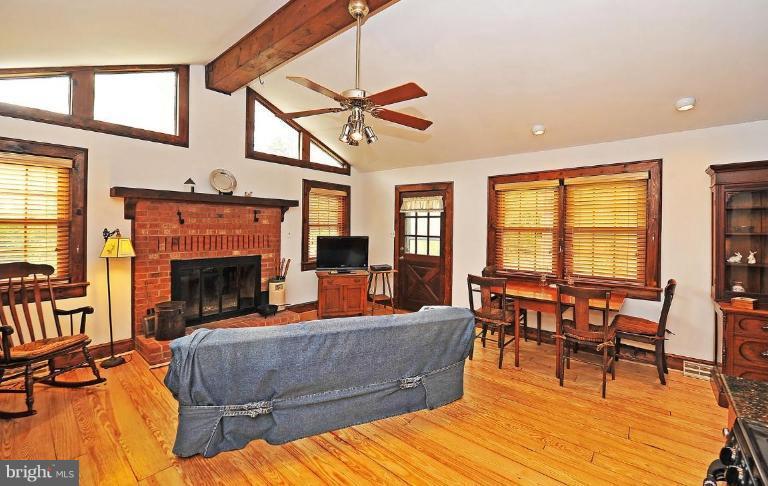 1909 Jamestown Road Alexandria, VA 22308 - Photo 19 of 30 Family Room #2