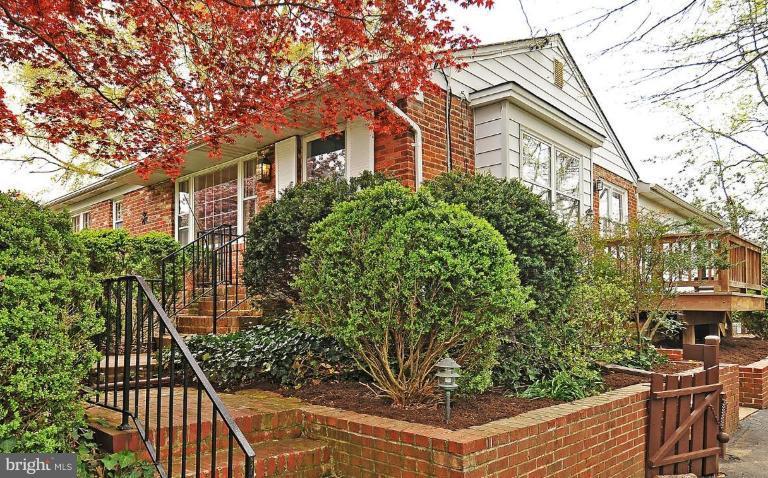 1909 Jamestown Road Alexandria, VA 22308 - Photo 5 of 30 Exterior #2
