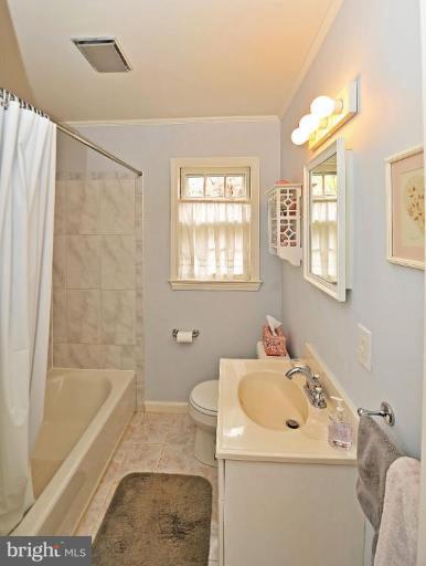 1909 Jamestown Road Alexandria, VA 22308 - Photo 6 of 30 Bath #1
