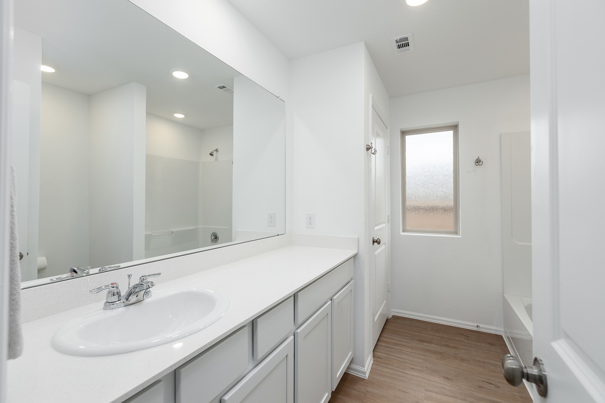 3025 Marble Rise Trail Porter, TX 77365 - Photo 20 of 33 Large secondary full bathroom with Quartz vanity top