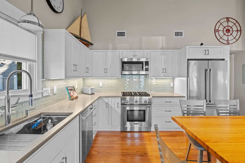 49 Thurston Point Road Gloucester, MA 01930 - Photo 14 of 41 Gallery Image 14