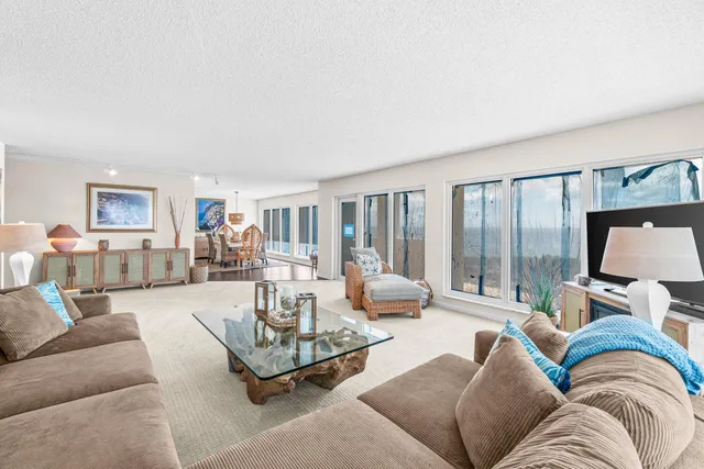 $1,585,000 | 4301 North Ocean Boulevard, Unit 708, Boca Raton, FL 33431