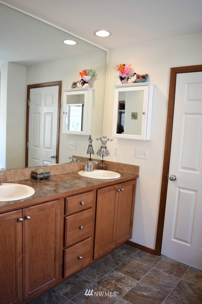 22911 41st Drive Southeast Bothell, WA 98021 - Photo 14 of 22 Gallery Image 14
