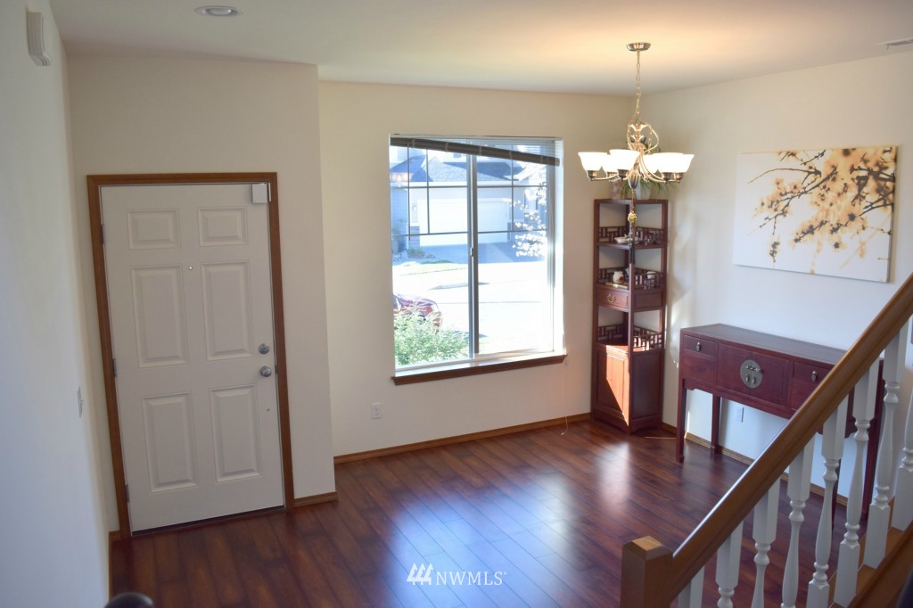 22911 41st Drive Southeast Bothell, WA 98021 - Photo 4 of 22 Gallery Image 4
