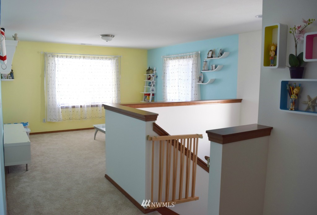22911 41st Drive Southeast Bothell, WA 98021 - Photo 9 of 22 Gallery Image 9