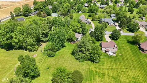 $390,000 | 1161 West Willow Run Court, Mooresville, IN 46158
