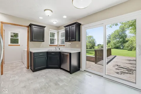 $390,000 | 1161 West Willow Run Court, Mooresville, IN 46158