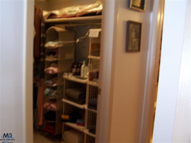 124 Davis Road Marysville, MI 48040 - Photo 8 of 11 31137558-7.JPG