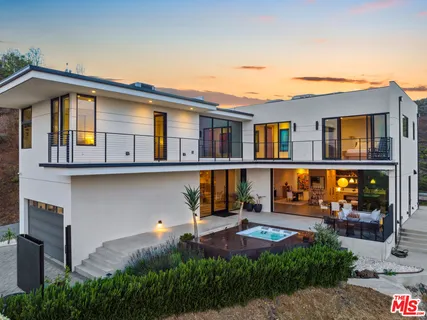 $3,200,000 | 33433 Decker School Road, Malibu, CA 90265
