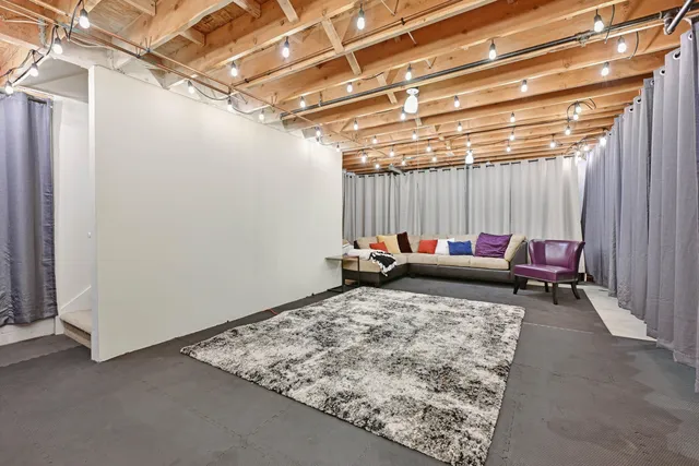 $389,900 | 14241 Waterford Square Drive, New Berlin, WI 53151