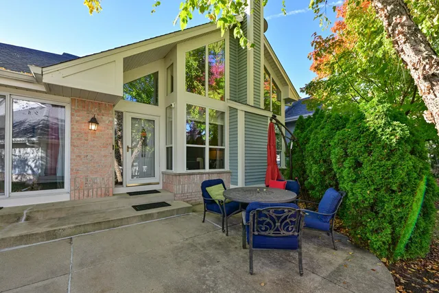 $389,900 | 14241 Waterford Square Drive, New Berlin, WI 53151