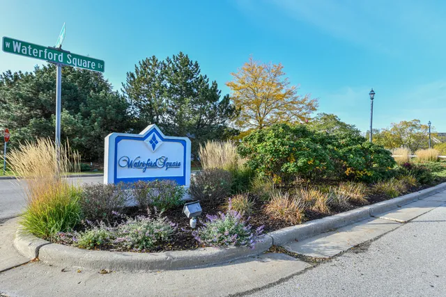 $389,900 | 14241 Waterford Square Drive, New Berlin, WI 53151