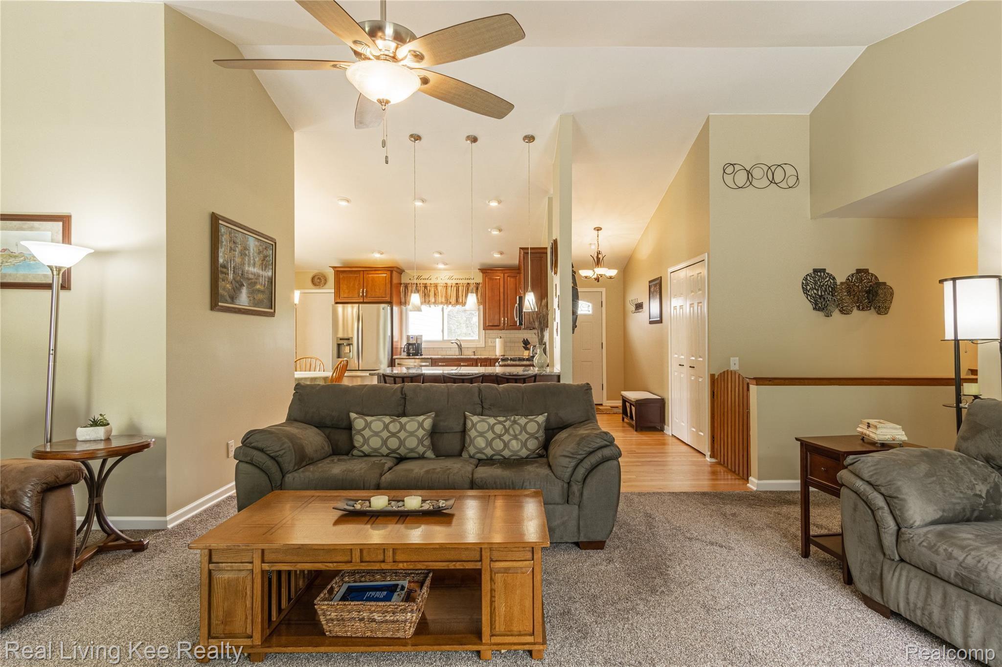 2160 Warrington Road Rochester, MI 48307 - Photo 27 of 55 Interiors (14 of 42).jpg