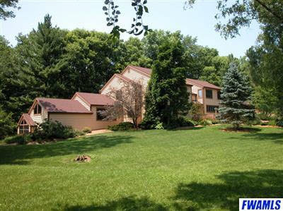 4924 West Hamilton Road South Fort Wayne, IN 46814 - Photo 1 of 20