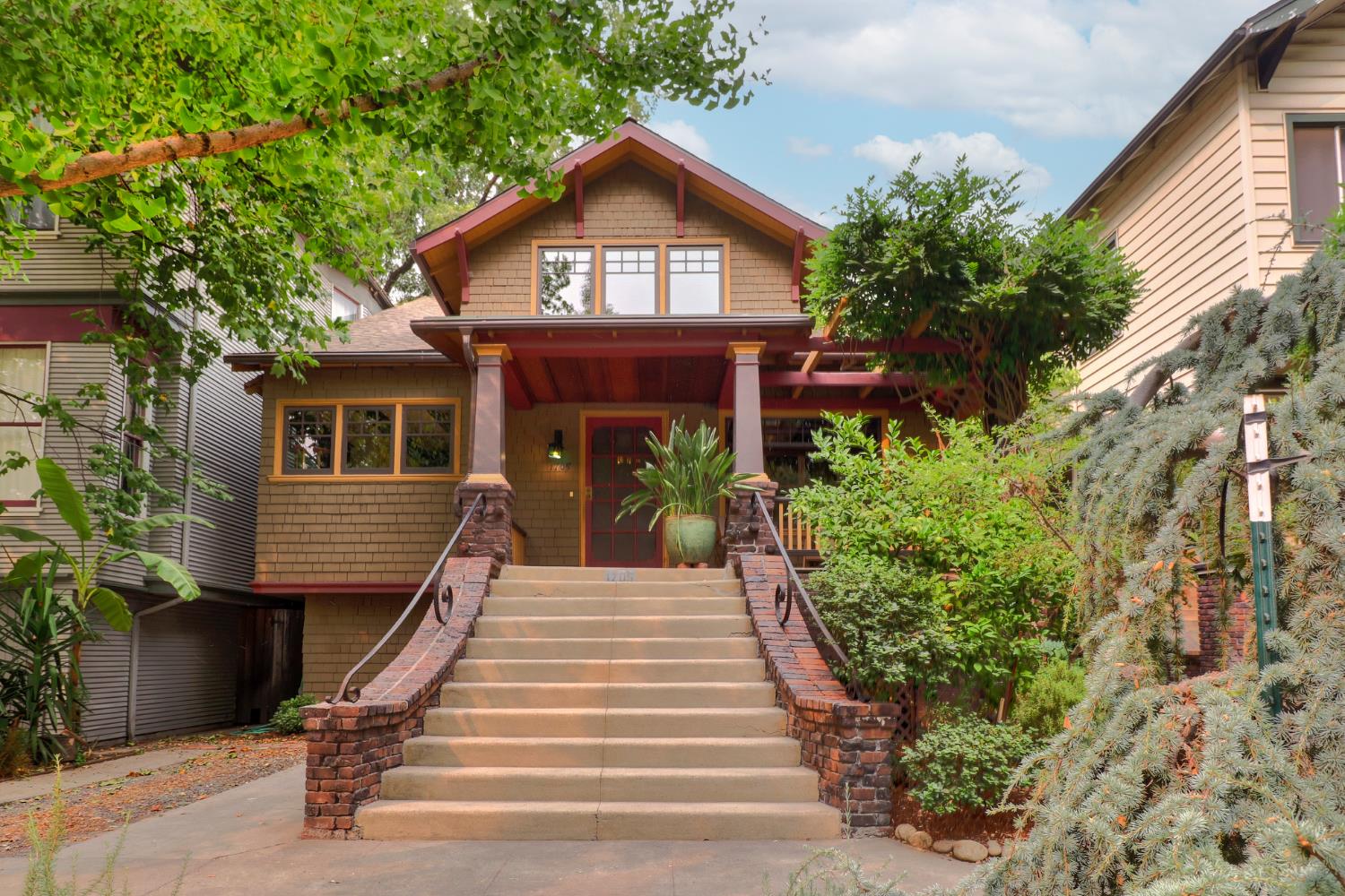 1705 H Street Sacramento, CA 95811 - Photo 50 of 50 a front view of a house with a yard