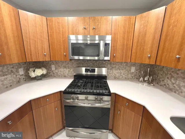 $2,400 | 12020 Taliesin Place, Unit 34, Reston, VA 20190