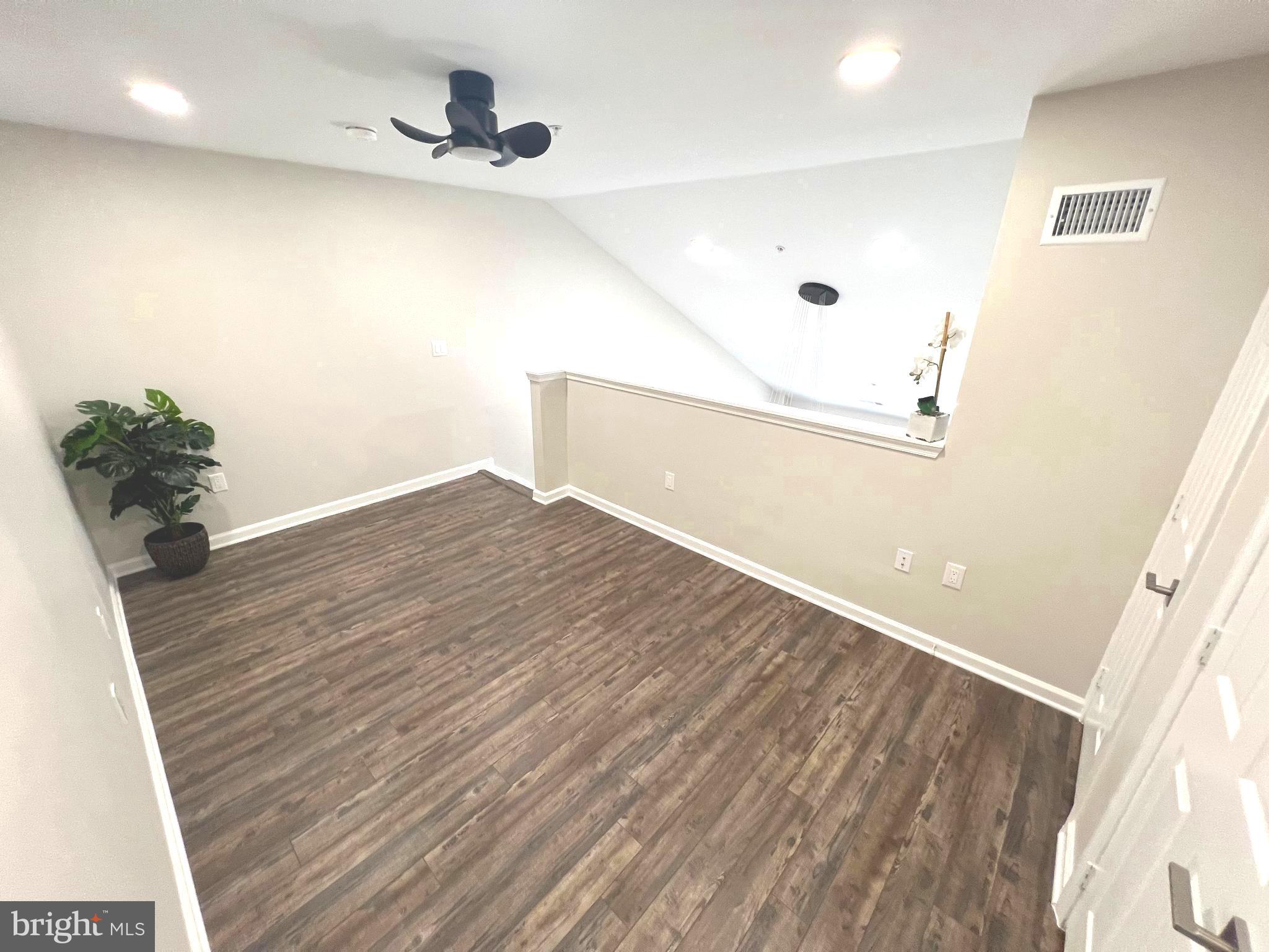 12020 Taliesin Place, Unit 34 Reston, VA 20190 - Photo 40 of 49