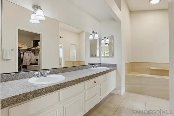 $1,275,000 | 15264 Avenida Rorras, San Diego, CA 92128