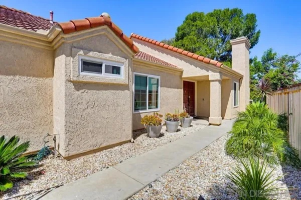 $1,275,000 | 15264 Avenida Rorras, San Diego, CA 92128