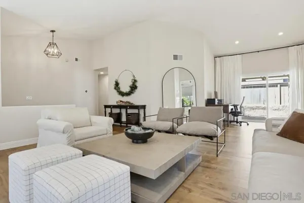 $1,275,000 | 15264 Avenida Rorras, San Diego, CA 92128