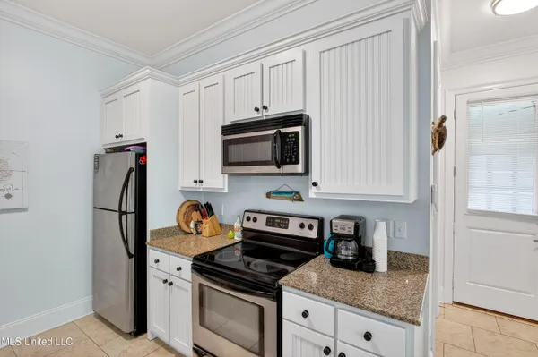 $360,000 | 216 Carre Court, Unit 3, Bay St. Louis, MS 39520