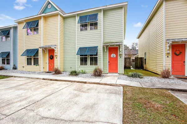 $360,000 | 216 Carre Court, Unit 3, Bay St. Louis, MS 39520