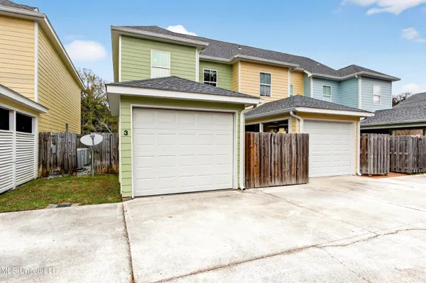 $360,000 | 216 Carre Court, Unit 3, Bay St. Louis, MS 39520