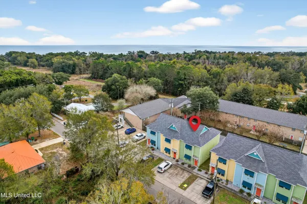 $360,000 | 216 Carre Court, Unit 3, Bay St. Louis, MS 39520