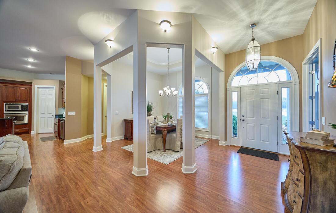 9324 Jug St Road Northwest Pataskala, OH 43062 - Photo 7 of 61 jug foyer:dr