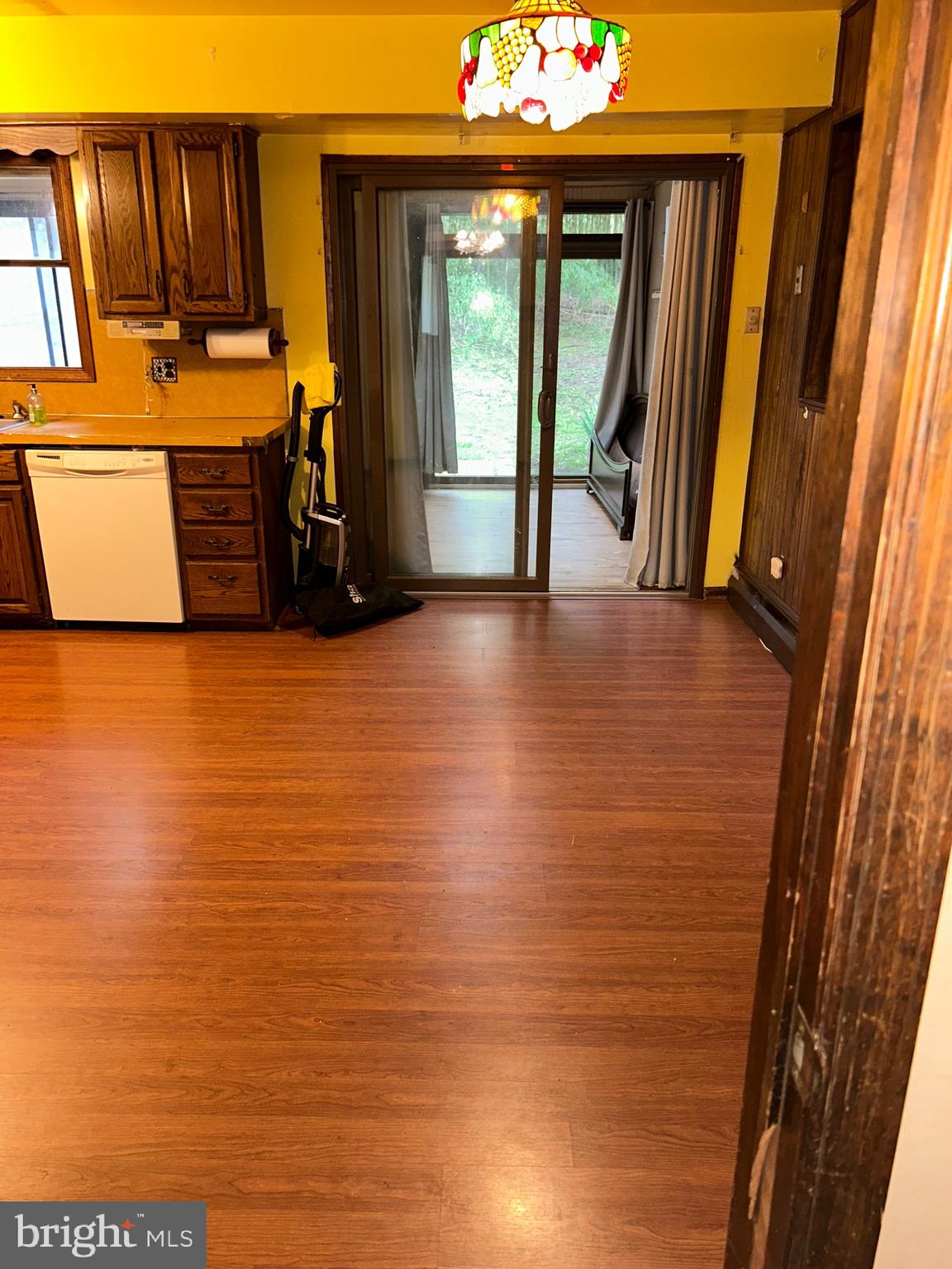 1535 Fieldwood Road Southampton, PA 18966 - Photo 11 of 33 a view of a living room with hardwood floor