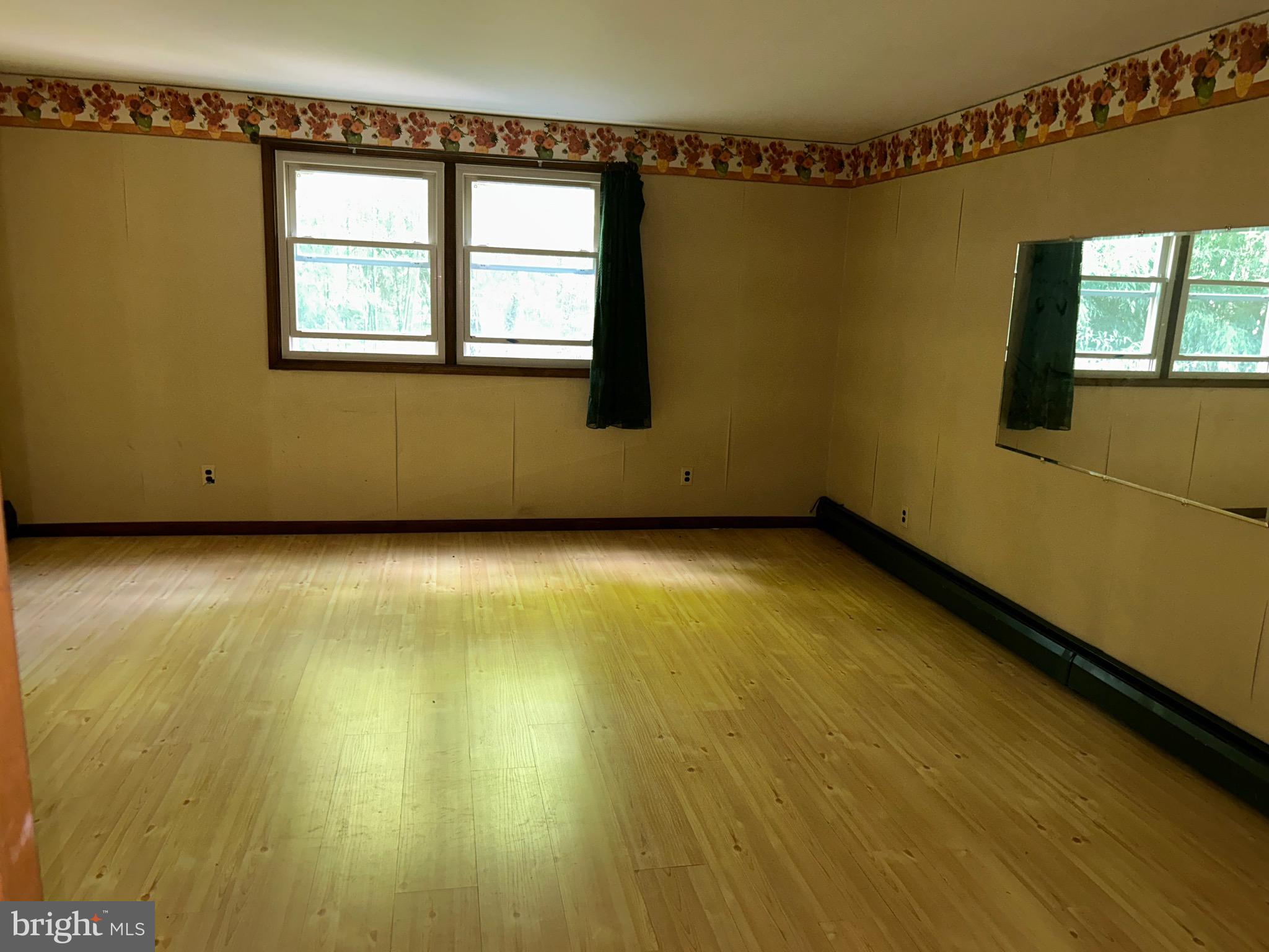1535 Fieldwood Road Southampton, PA 18966 - Photo 17 of 33 a view of an empty room with a window