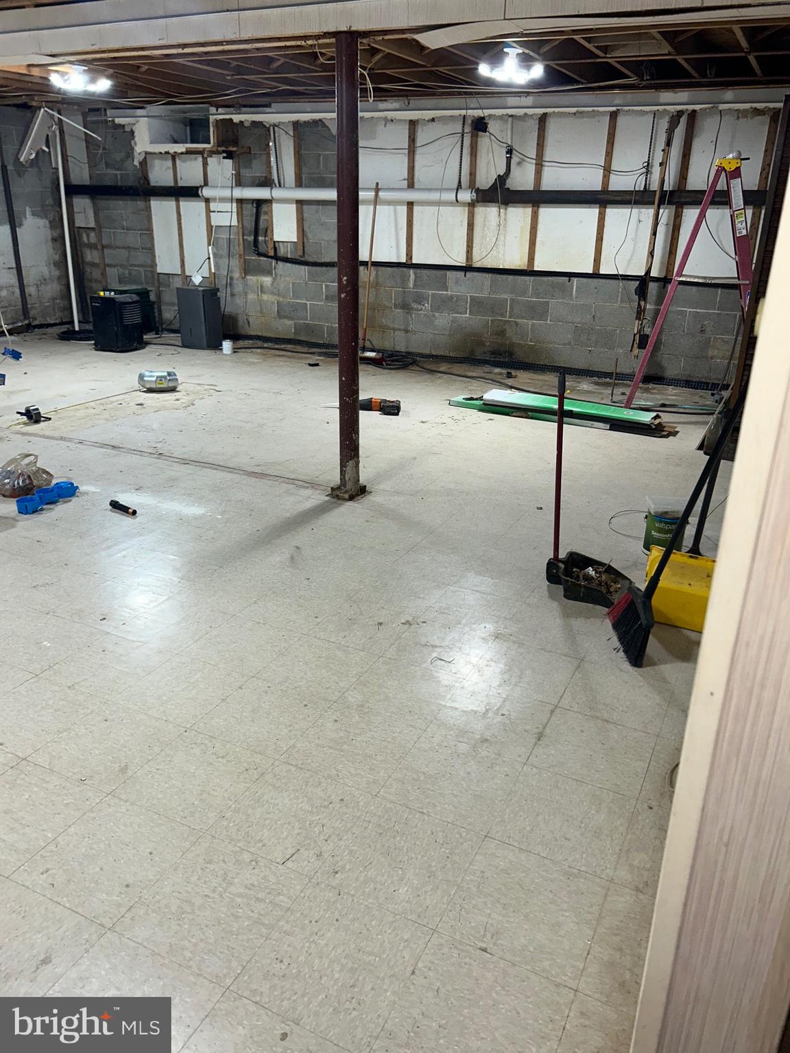 1535 Fieldwood Road Southampton, PA 18966 - Photo 32 of 33 a view of garage