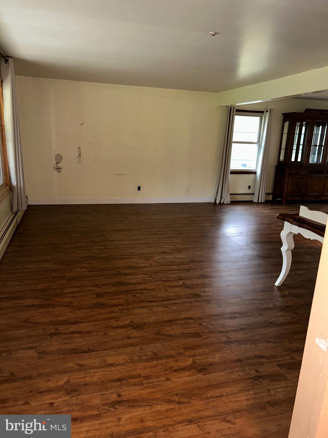 1535 Fieldwood Road Southampton, PA 18966 - Photo 8 of 33 a view of room with window