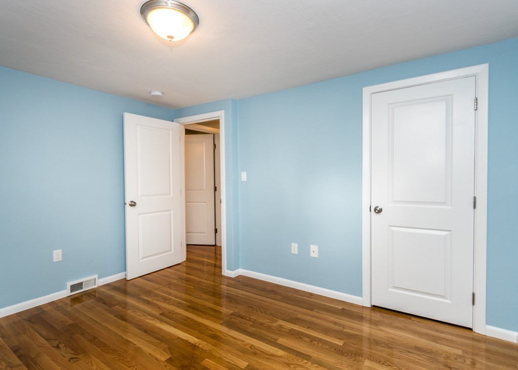 32 Plant Road Waltham, MA 02451 - Photo 14 of 26