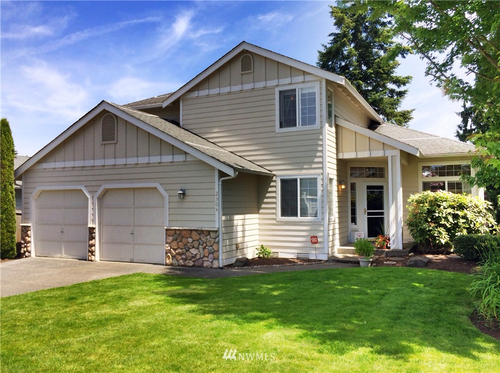 2304 Monterey Avenue Northeast Renton, WA 98056 - Photo 1 of 24 Gallery Image 1