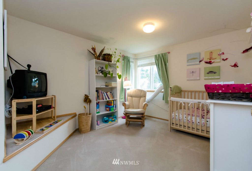 2304 Monterey Avenue Northeast Renton, WA 98056 - Photo 17 of 24 Gallery Image 17