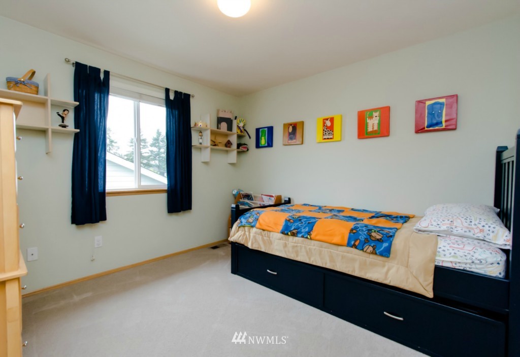 2304 Monterey Avenue Northeast Renton, WA 98056 - Photo 18 of 24 Gallery Image 18
