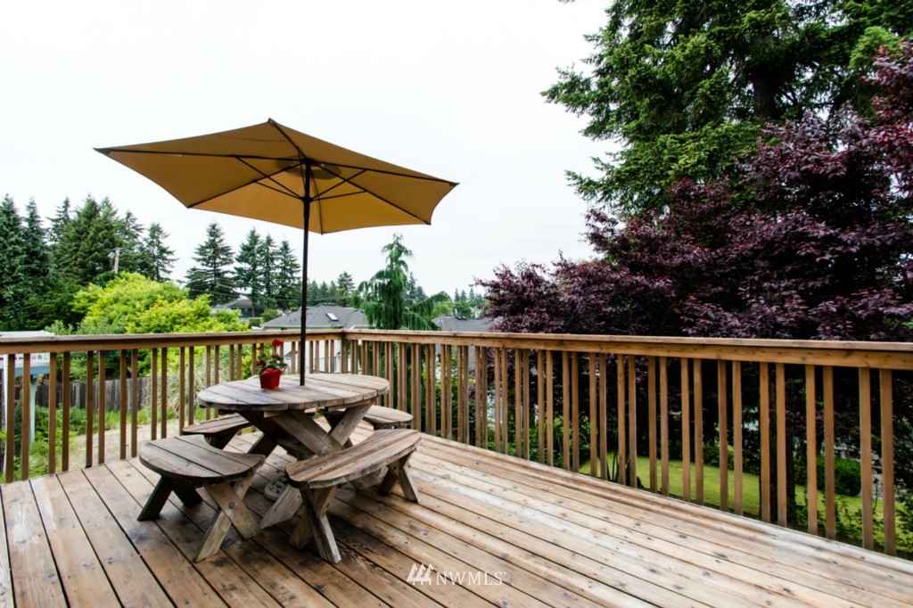 2304 Monterey Avenue Northeast Renton, WA 98056 - Photo 21 of 24 Gallery Image 21
