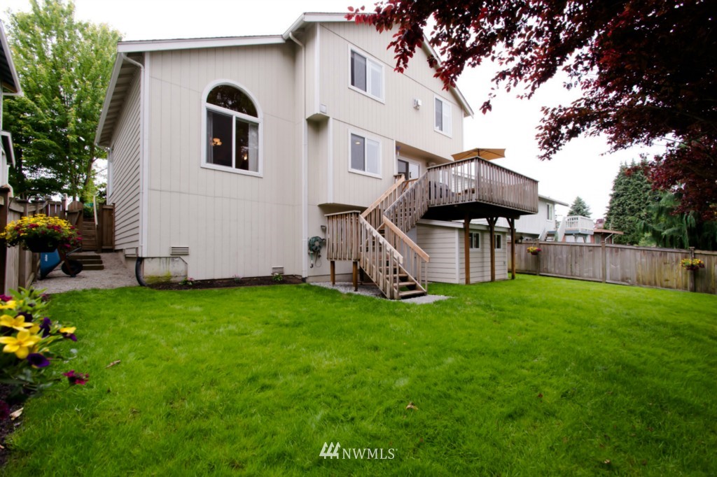 2304 Monterey Avenue Northeast Renton, WA 98056 - Photo 23 of 24 Gallery Image 23
