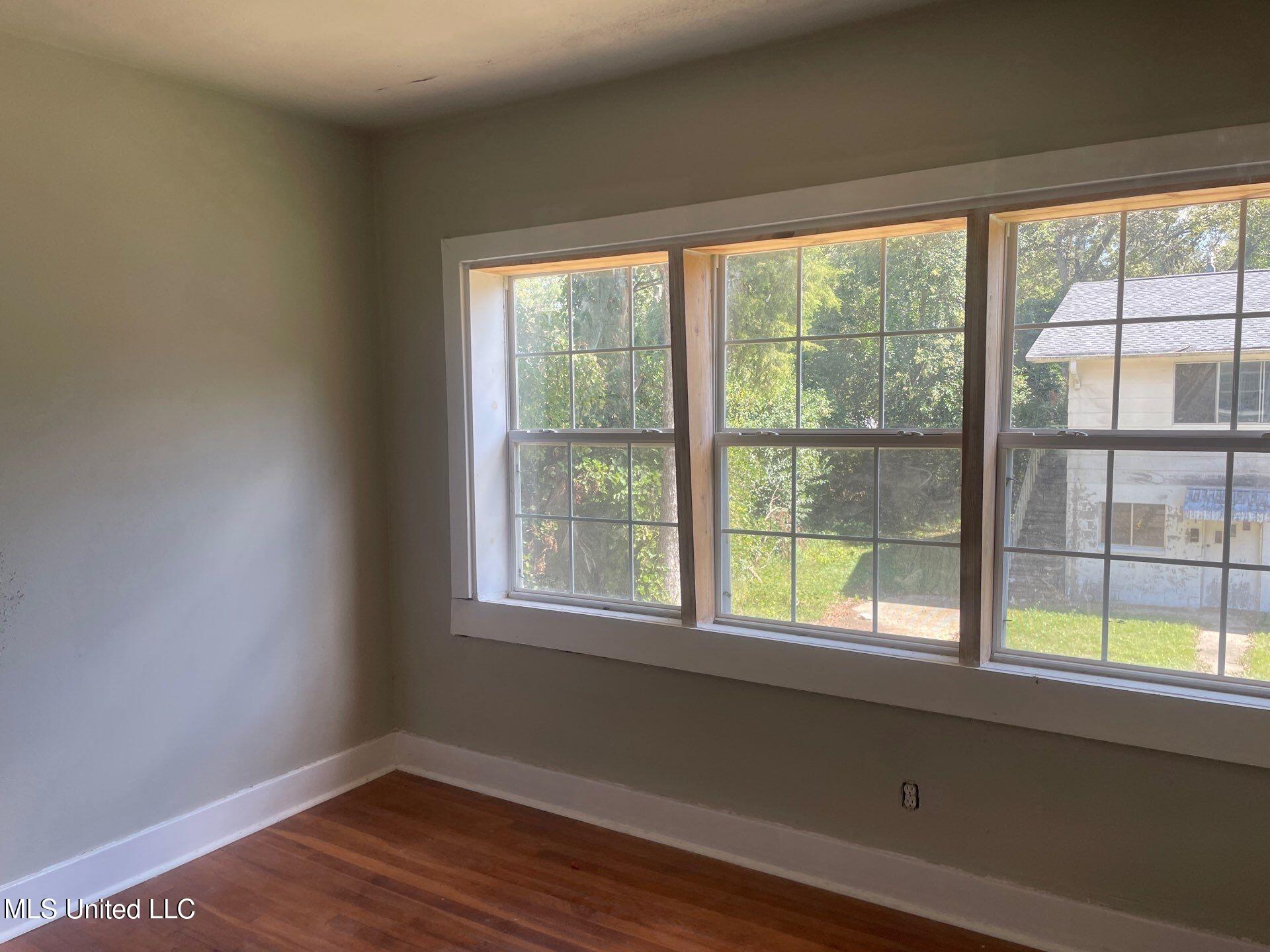 2300 23rd Avenue Meridian, MS 39301 - Photo 14 of 30 236-Sep 29 2025 12_11pm-nBnn