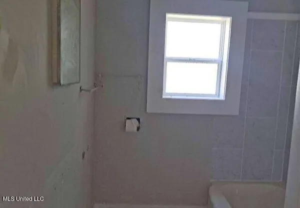 $184,900 | 2300 23rd Avenue, Meridian, MS 39301