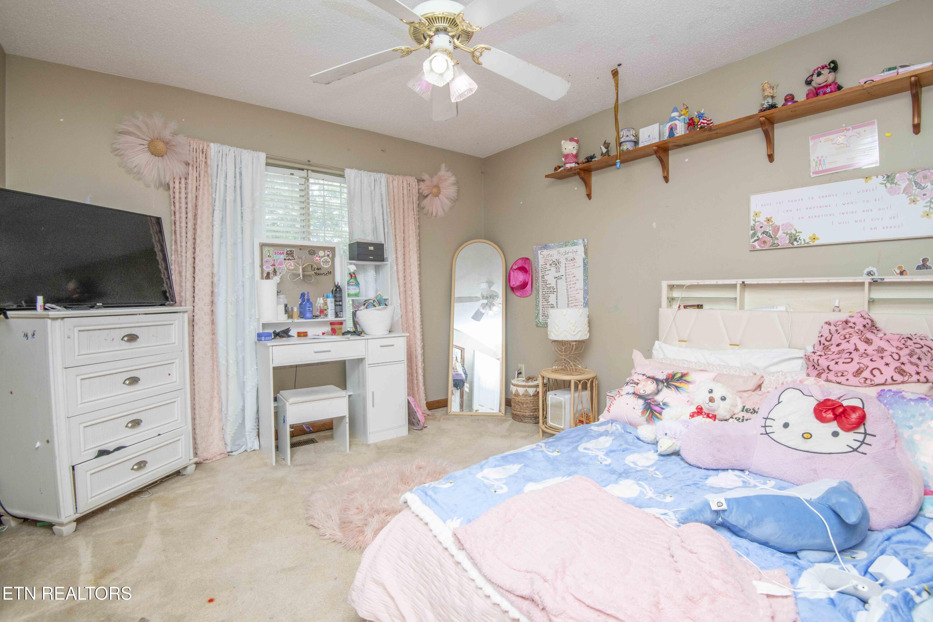 512 Windgate Court Powell, TN 37849 - Photo 28 of 36 3rd Bedroom 2