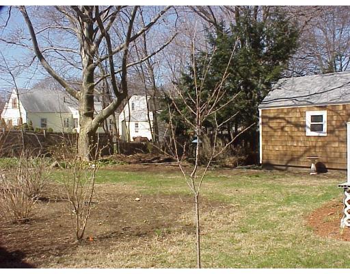 27 Wilmot Road Waltham, MA 02453 - Photo 6 of 22 Gallery Image 6