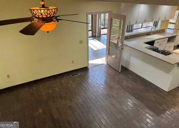 $495,000 | 303 Kissing Bower Road, Vidalia, GA 30474